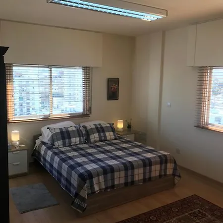 Apartment Spacious & Bright Central